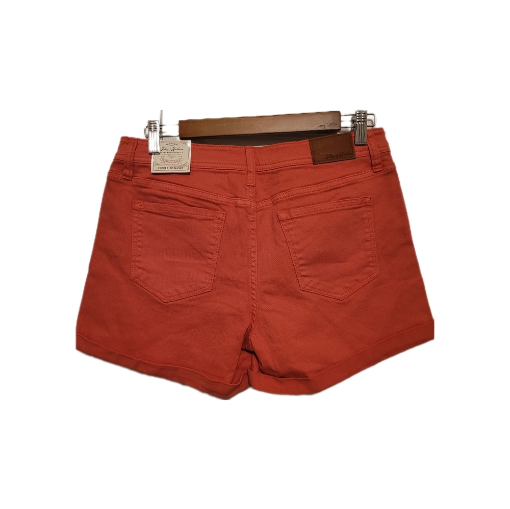 Flag And Antham Premium High Rise Cuffed Shorts, Sz 8 NWT - Picture 2 of 7